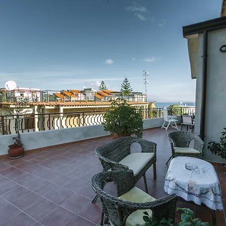 Francesca Bed & Breakfast 4*