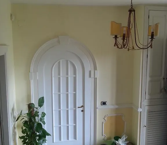 Francesca Alojamento de Acomodação e Pequeno-almoço Soverato Marina